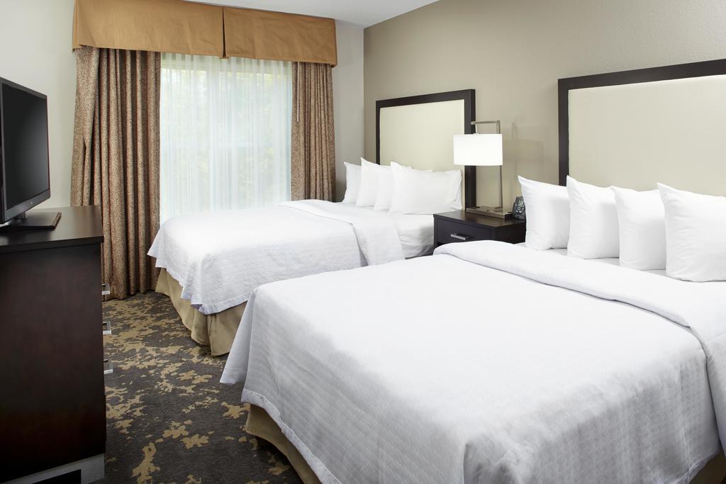 Hotel Homewood By Hilton Airport 2*