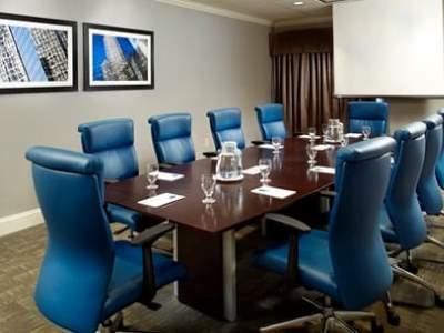 Homewood By Hilton Airport 2*